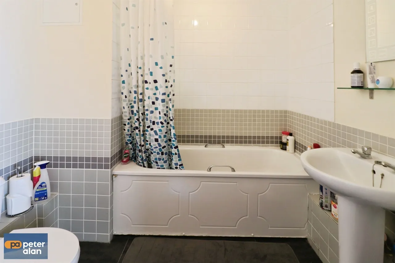 Landmark Place, Cardiff, CF10, photo 9