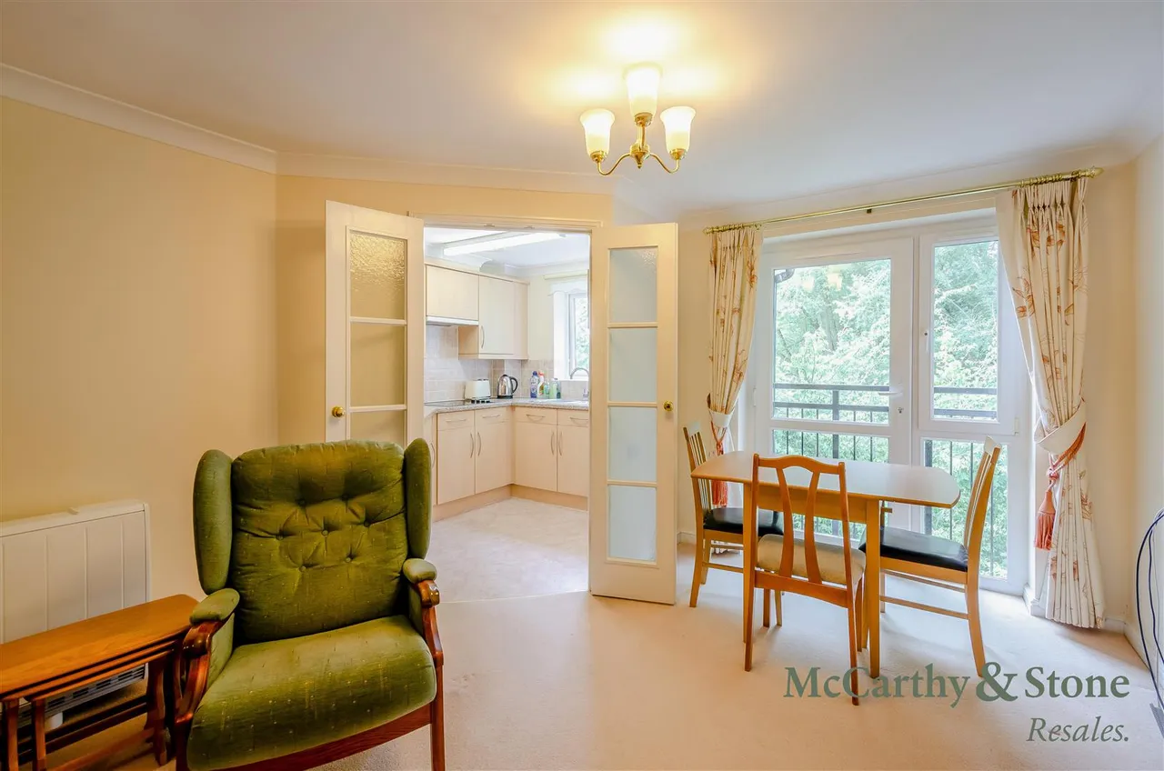 Buckingham Road, Brackley, NN13, photo 5
