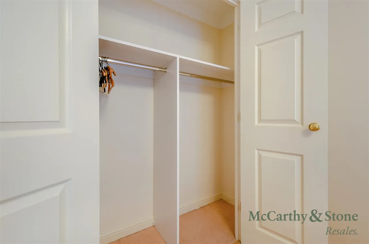 Buckingham Road, Brackley, NN13, photo 11