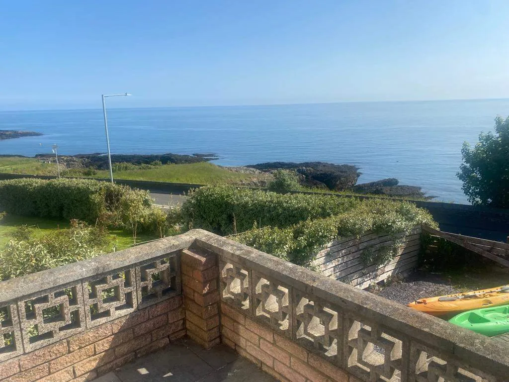 Glan Y Don Parc, Bull Bay, Amlwch, LL68 9TE, photo 2