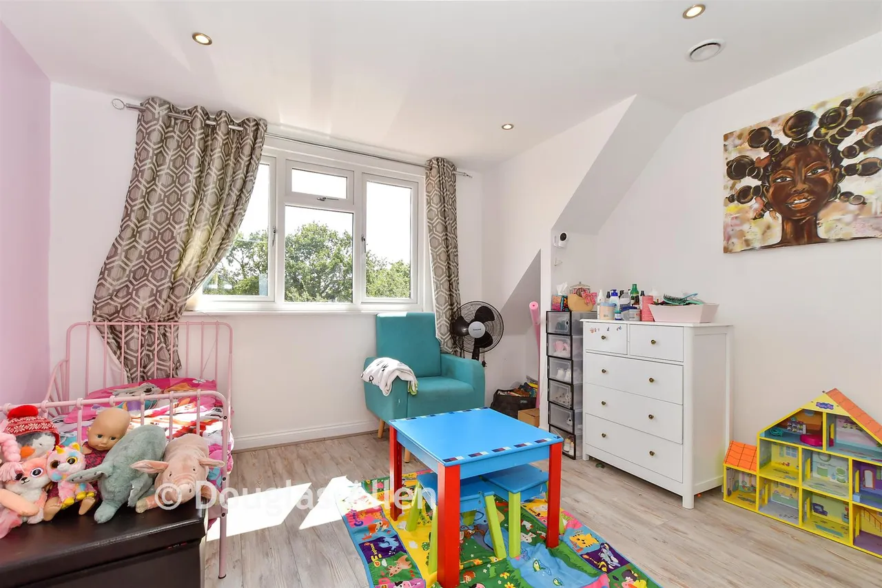 Wick Beech Avenue, Wickford, SS11, photo 11