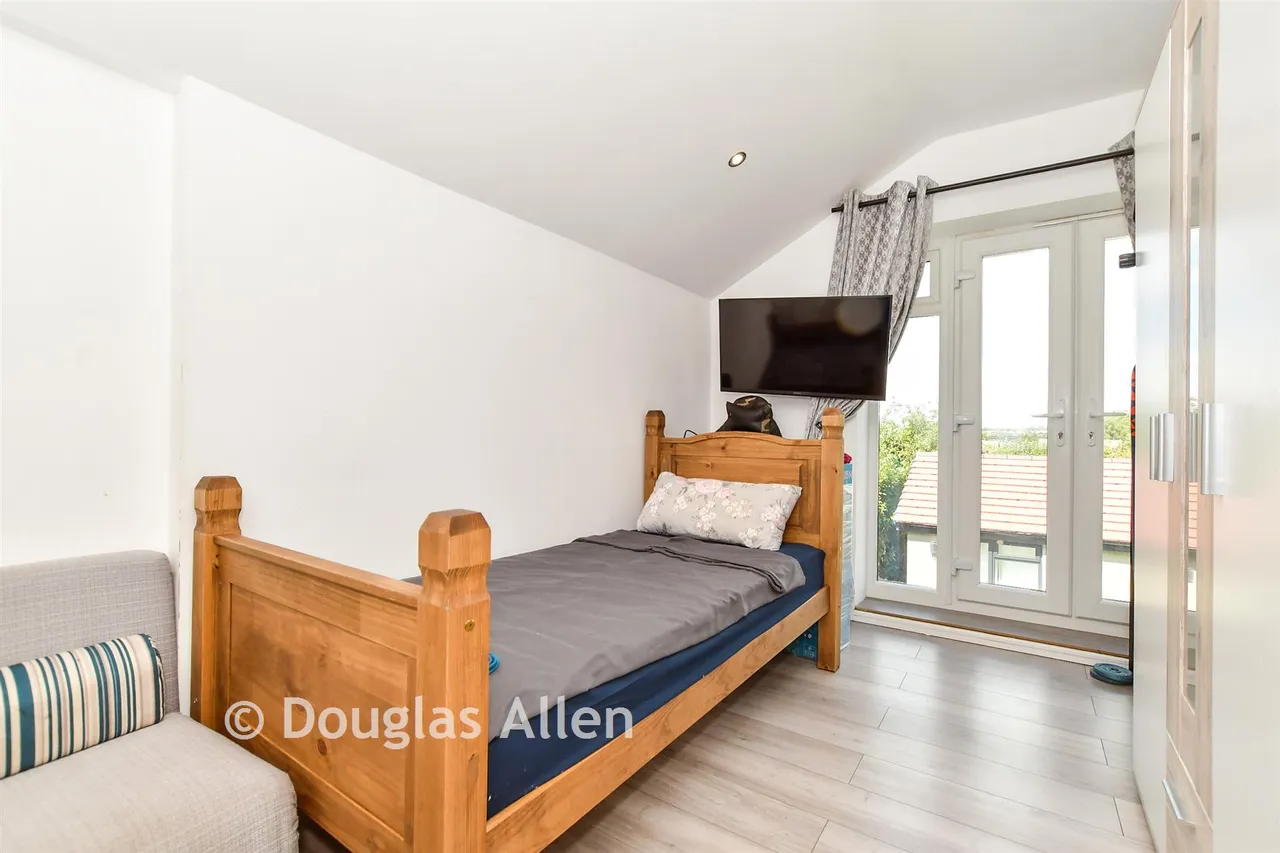 Wick Beech Avenue, Wickford, SS11, photo 13