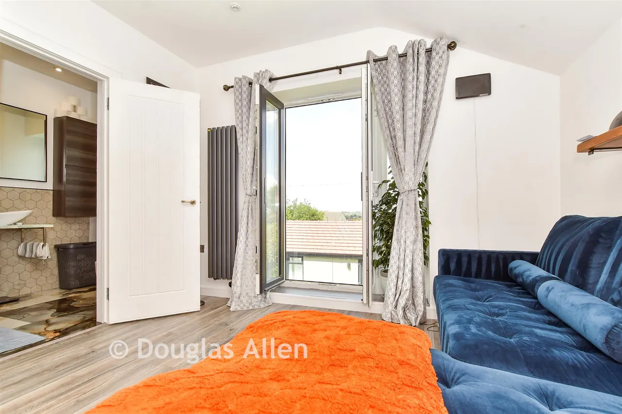 Wick Beech Avenue, Wickford, SS11, photo 9