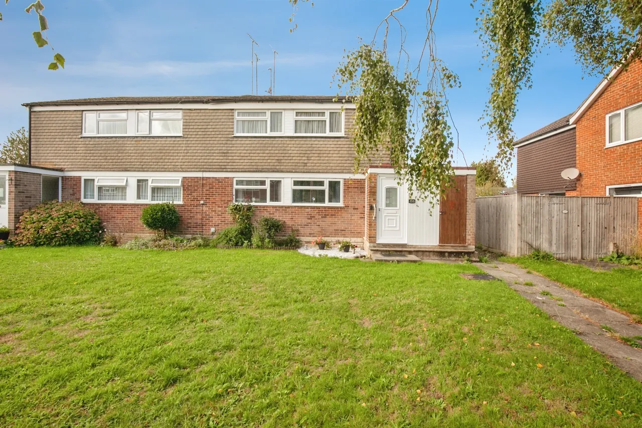 2 bed flat for sale — Appledore Gardens, Lindfield, Haywards Heath