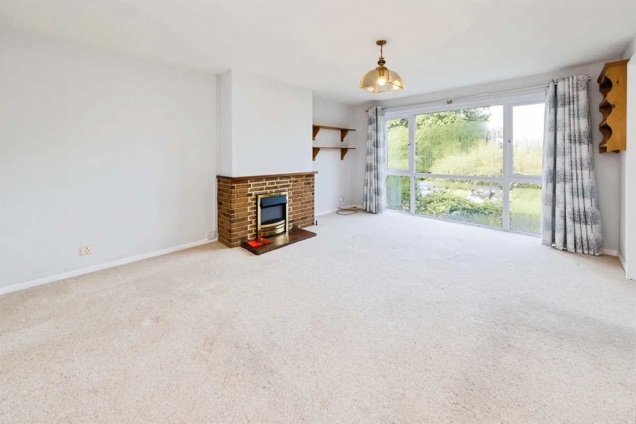 Appledore Gardens, Lindfield, Haywards Heath, photo 3