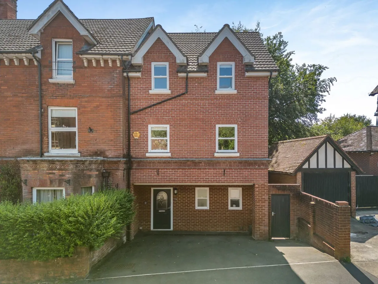4 bed property for sale — Fowlers Road, Salisbury, Wiltshire, SP1 2QU