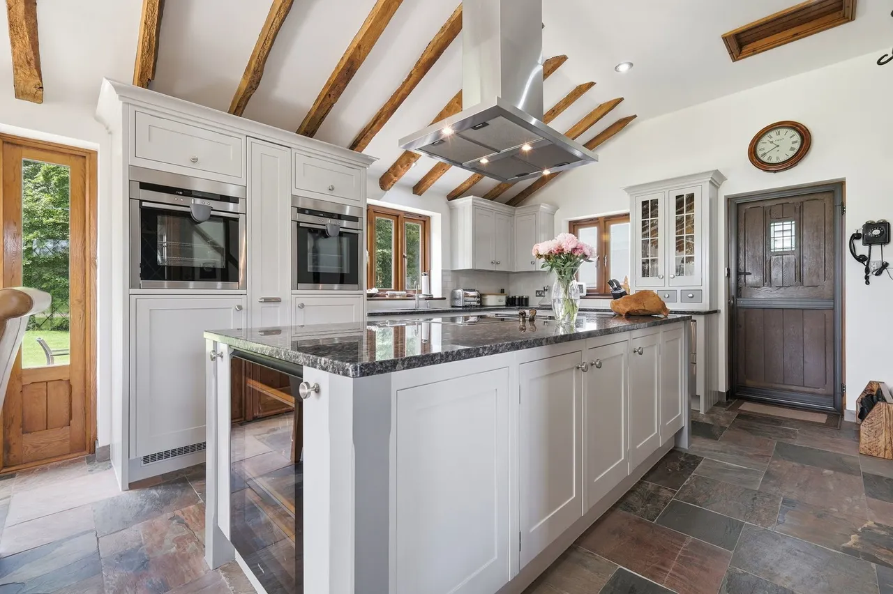 Shonks Mill Road, Navestock, RM4, photo 6