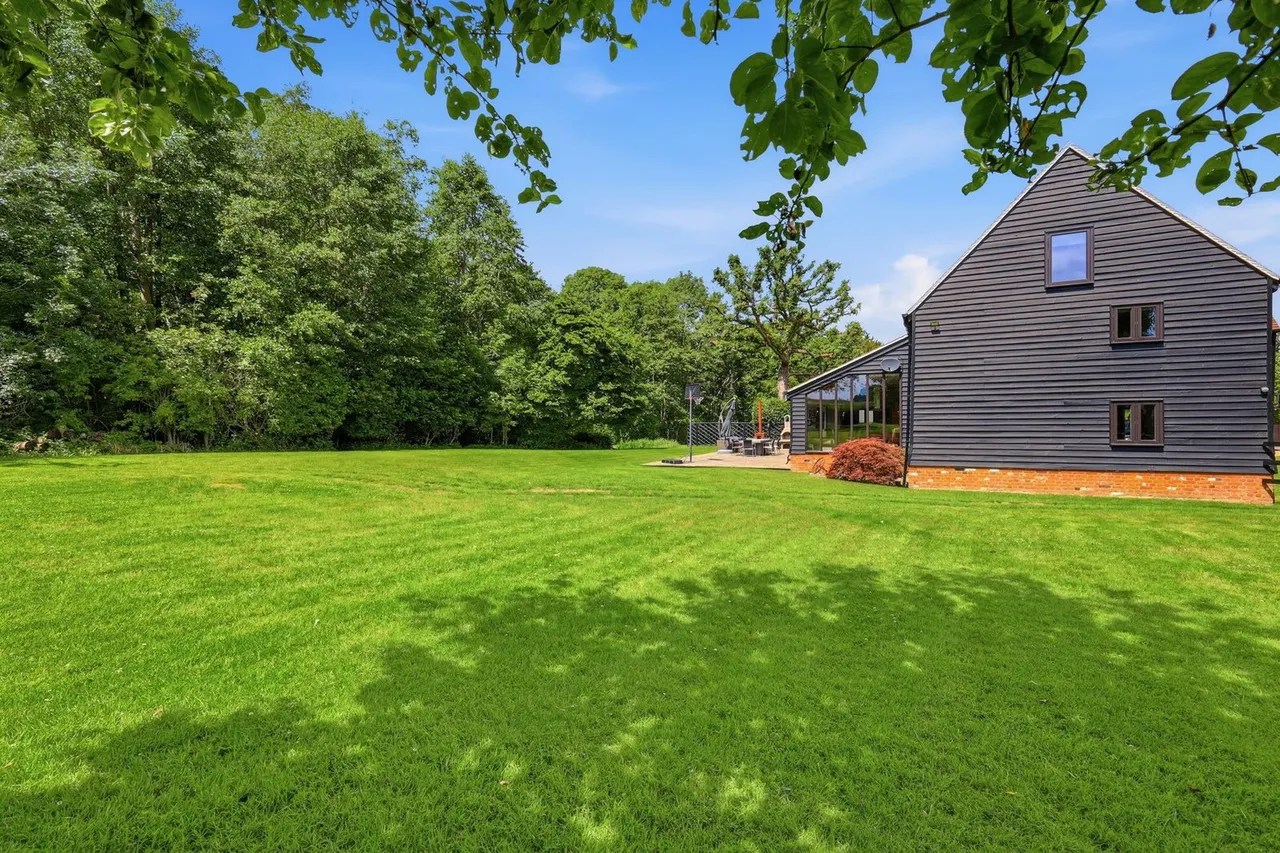 Shonks Mill Road, Navestock, RM4, photo 32