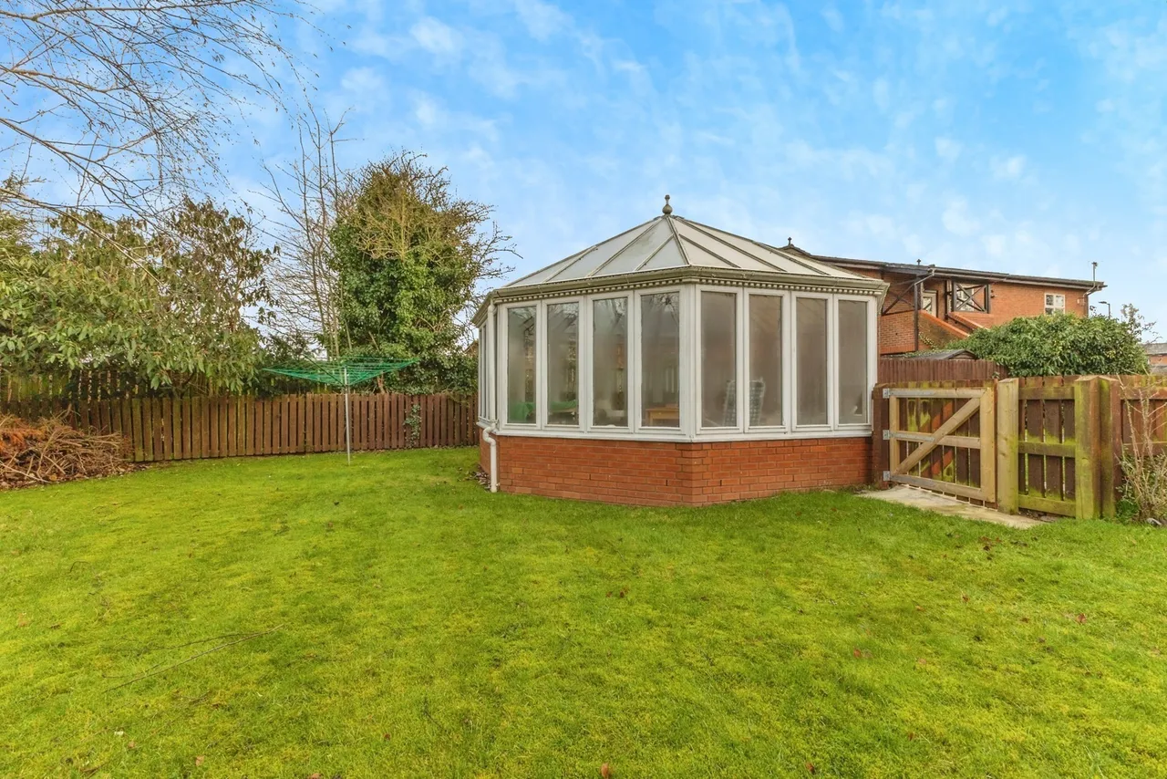 Wycliffe Court, Yarm, Durham, TS15, photo 17