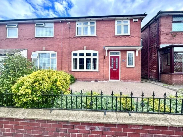 3 bed house to rent, Longfield Road, Bolton, BL3