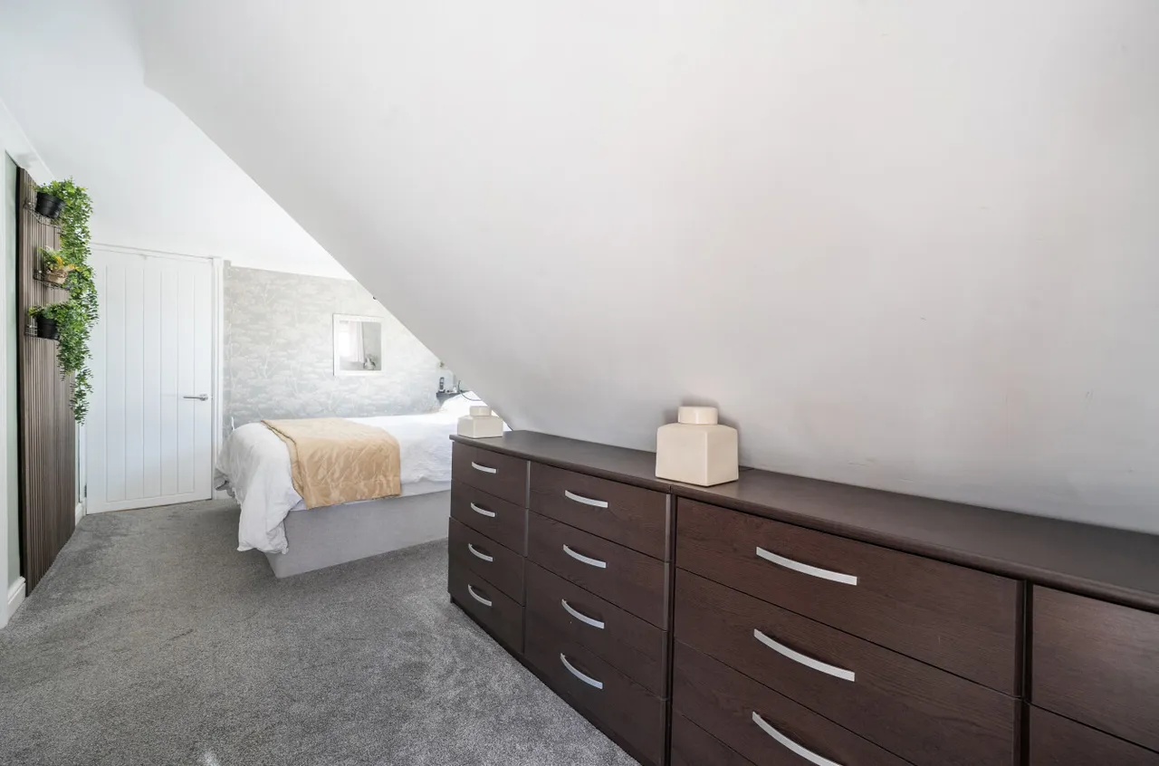 Terrace Road South, Binfield, Bracknell, Berkshire, RG42 4DH, photo 15