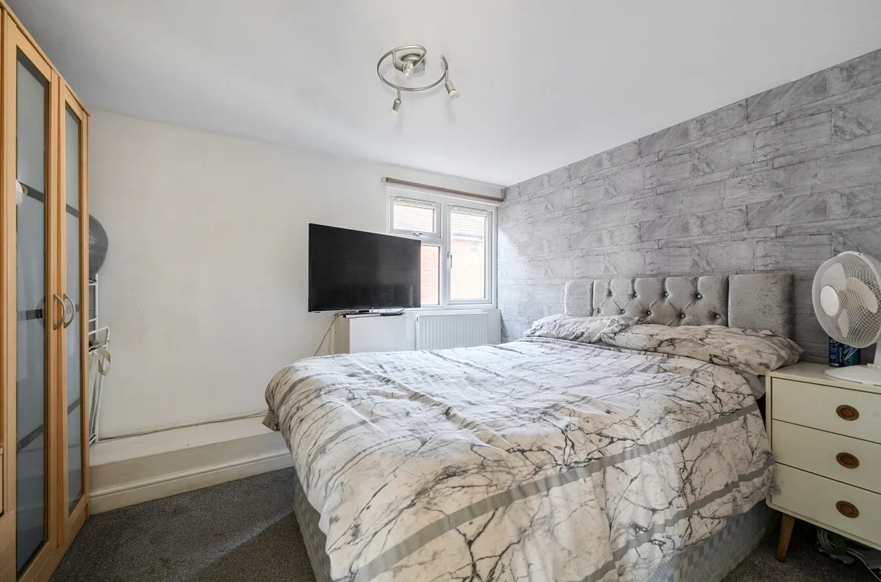 Terrace Road South, Binfield, Bracknell, Berkshire, RG42 4DH, photo 9