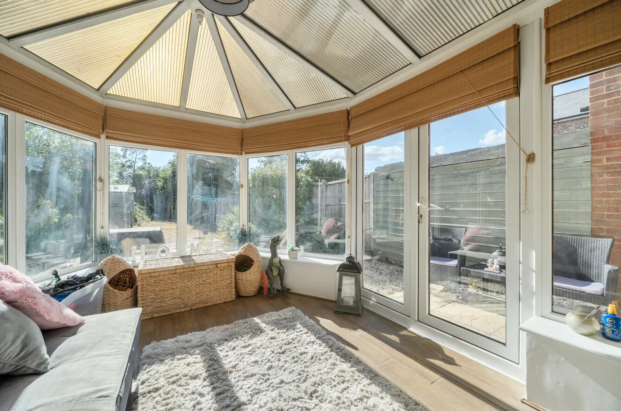 Terrace Road South, Binfield, Bracknell, Berkshire, RG42 4DH, photo 28