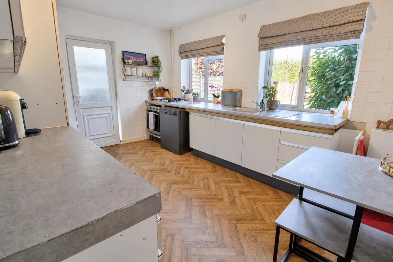 Marlborough Crescent, Sevenoaks, TN13, photo 8