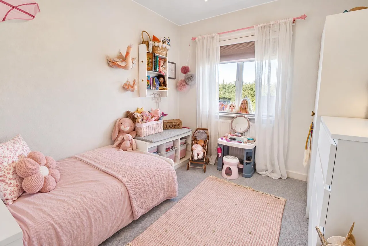 Marlborough Crescent, Sevenoaks, TN13, photo 18