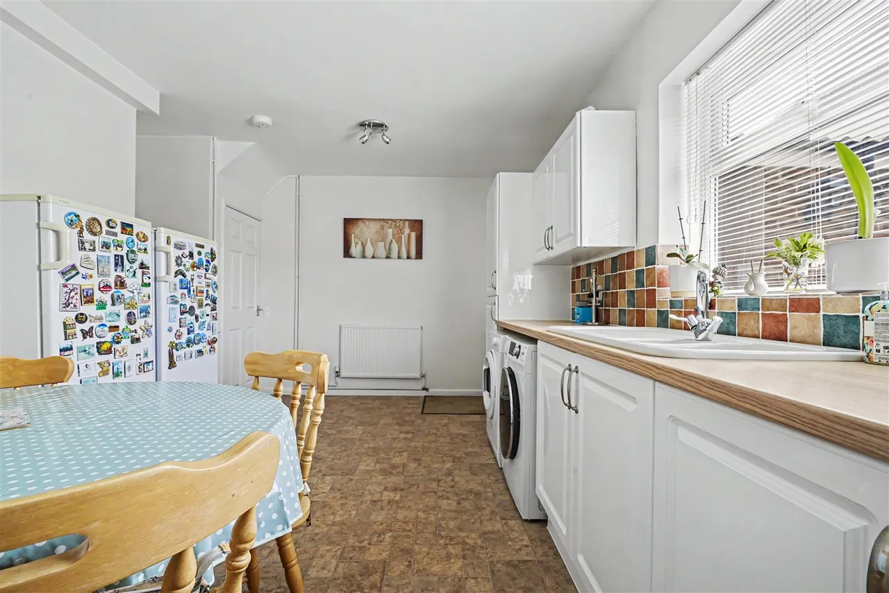 Rowsley Avenue, Sawley, NG10, photo 8