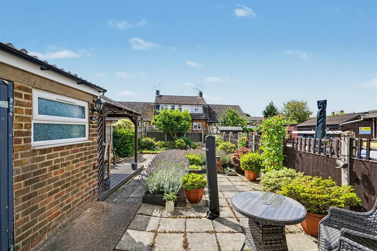 Rowsley Avenue, Sawley, NG10, photo 4
