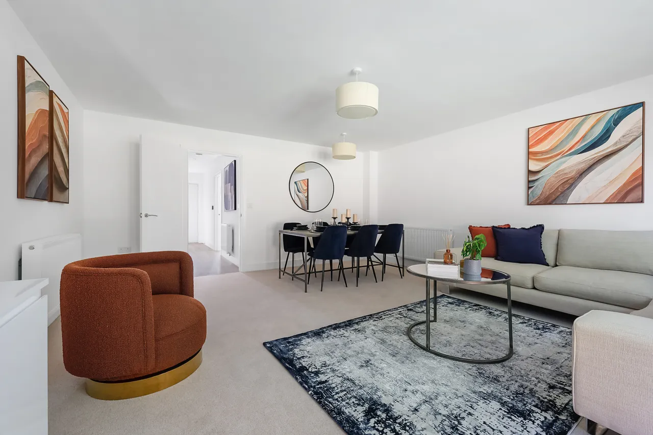 Burstow Grove, Off Haroldslea Drive, RH6, photo 2