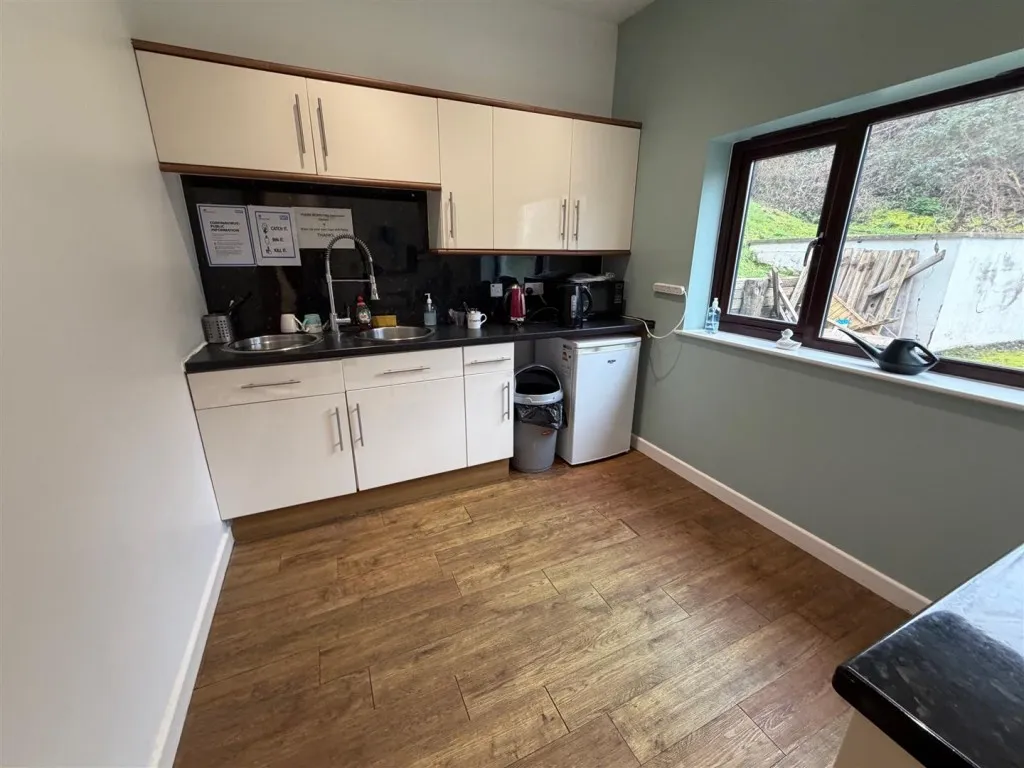 Caswell Park, Caswell Lane Clapton In Gordano, Bristol, BS20 7RT, photo 12