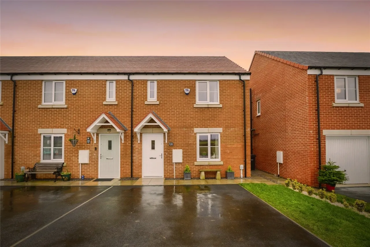 3 bed house for sale — Sparrow Way, Northallerton, North Yorkshire, DL6