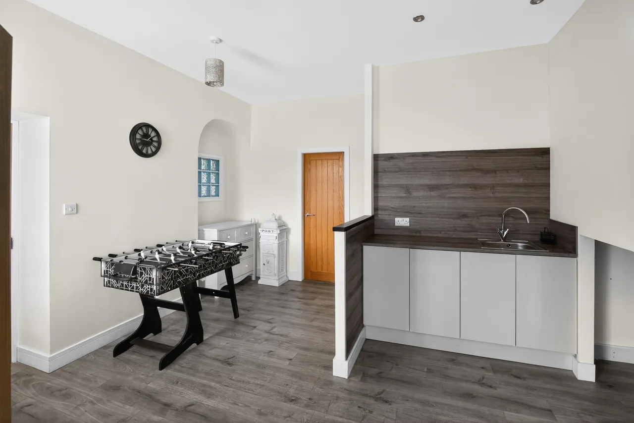 Pentywyn Road, Conwy, LL31, photo 9