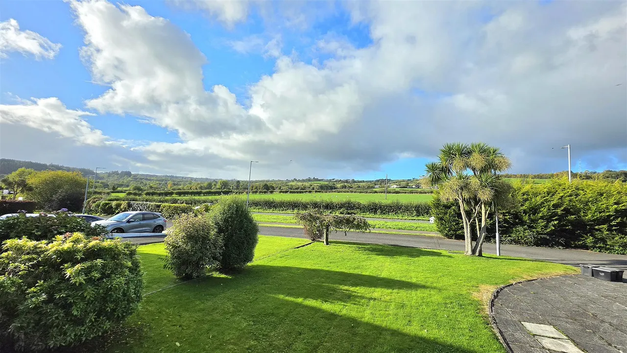 Hillview Green, Carrickfergus, BT38, photo 2