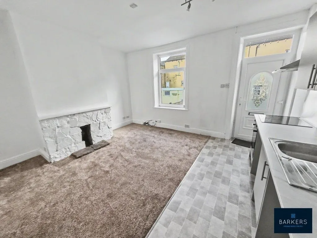 Victoria Street Birstall, Batley WF17 9ET, photo 5