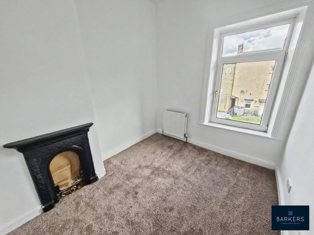 Victoria Street Birstall, Batley WF17 9ET, photo 6