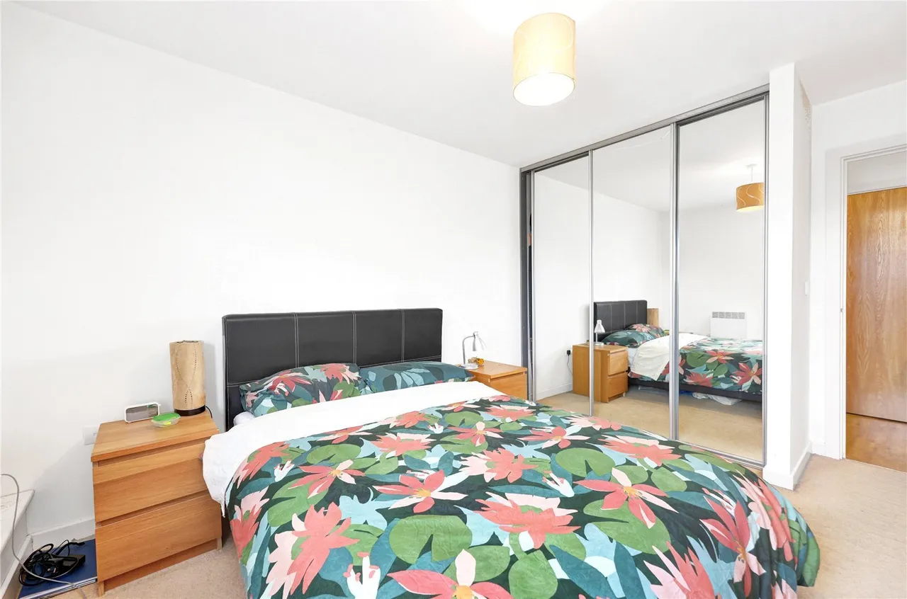 Commercial Road, Limehouse, E14, photo 9