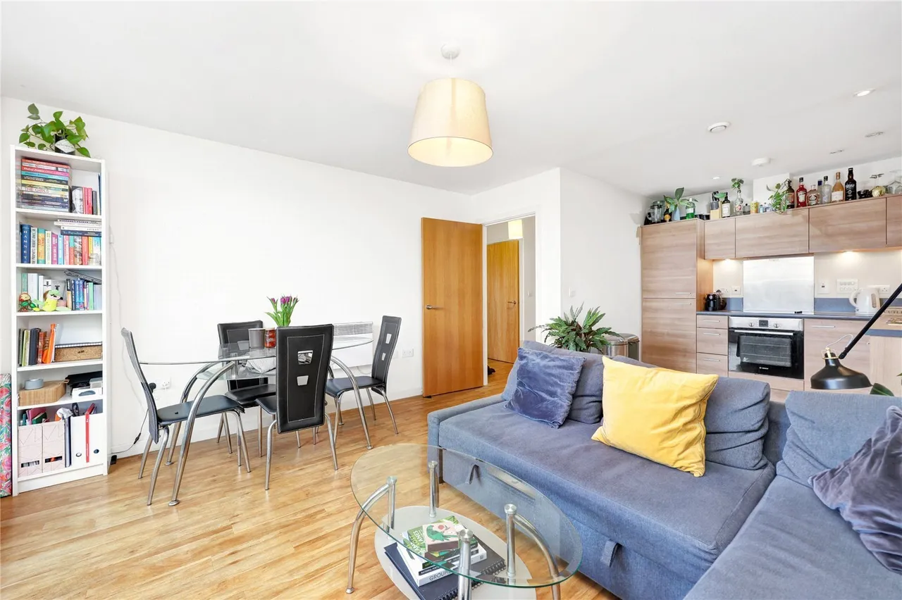 Commercial Road, Limehouse, E14, photo 5