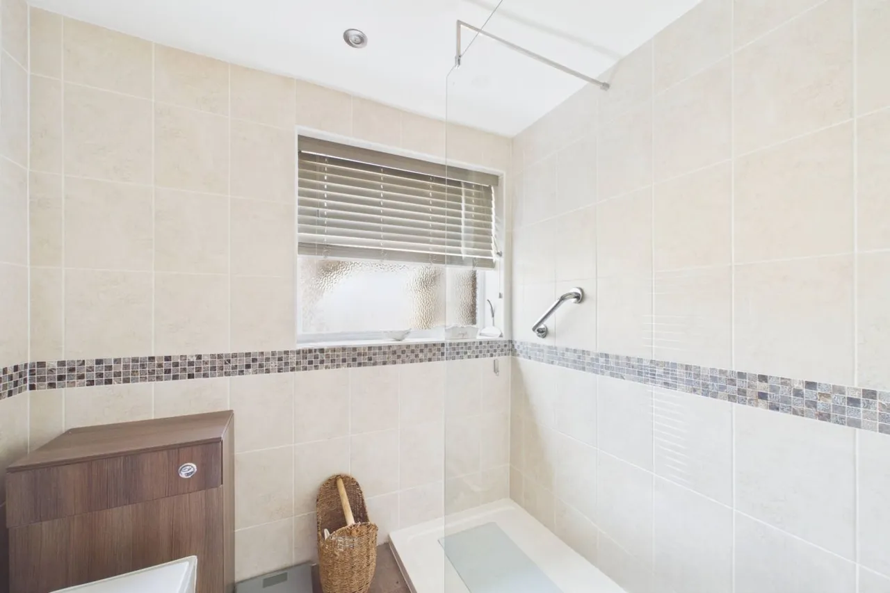 Miles Avenue, Leighton Buzzard, LU7, photo 8