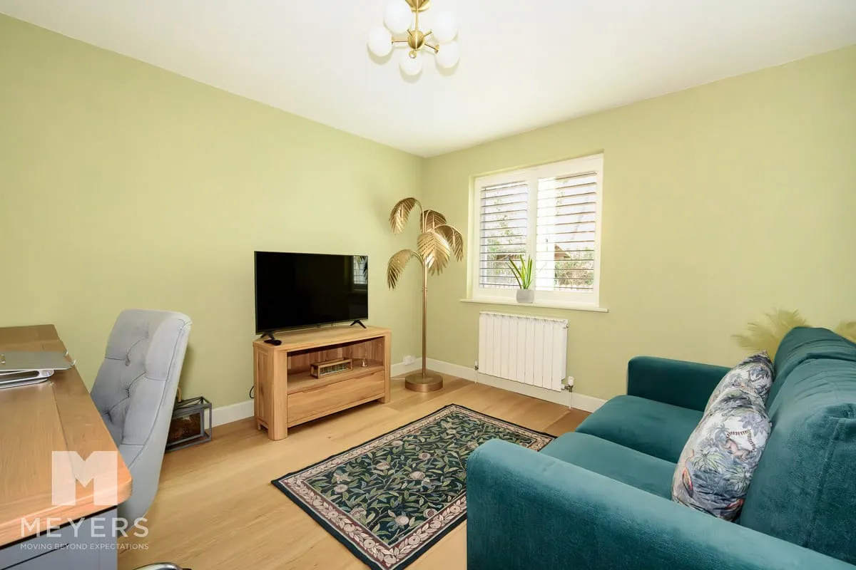 Lions Lane, Ashley Heath, BH24, photo 9