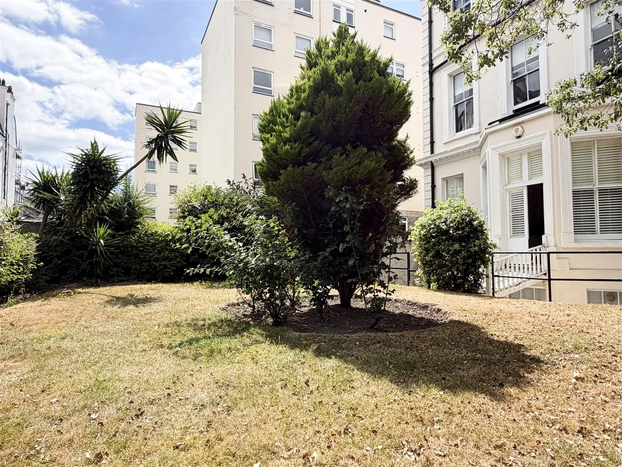 Chatsworth House, 10 Devonshire Place, EASTBOURNE, BN21 4AF, photo 12