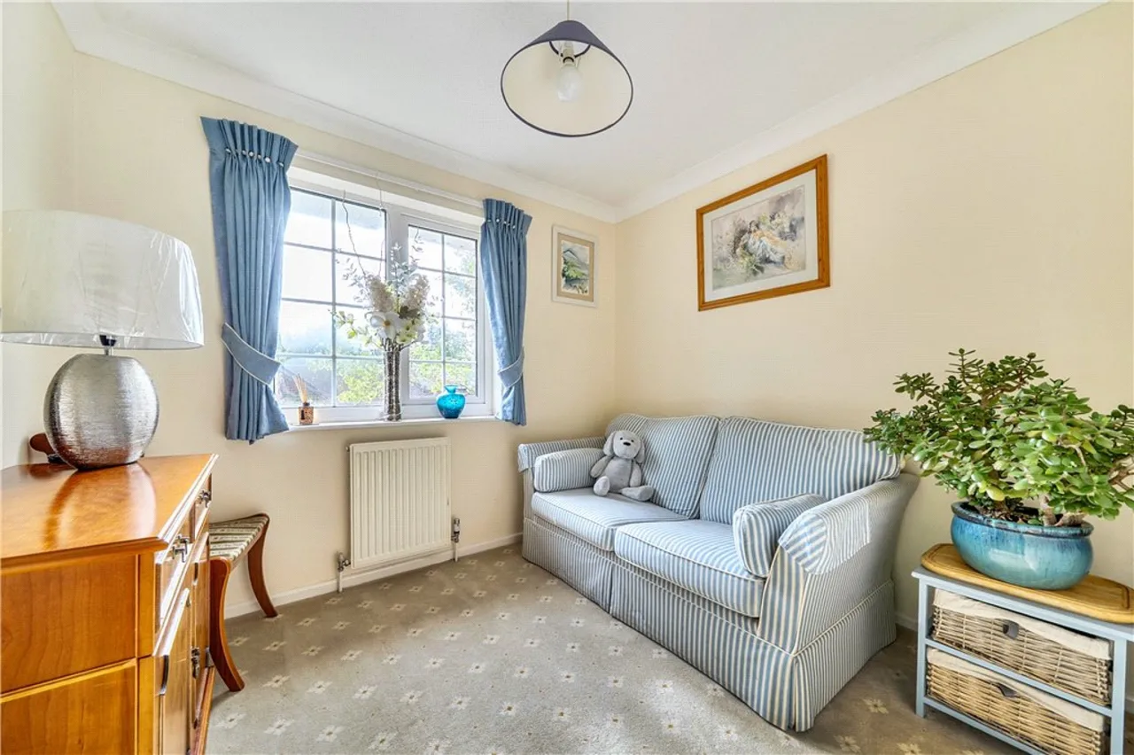 Barton Close, Romsey, SO51, photo 16
