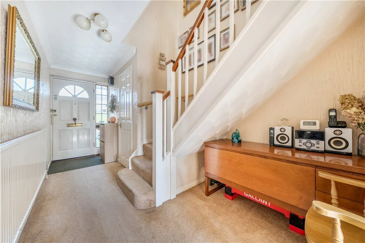 Barton Close, Romsey, SO51, photo 9