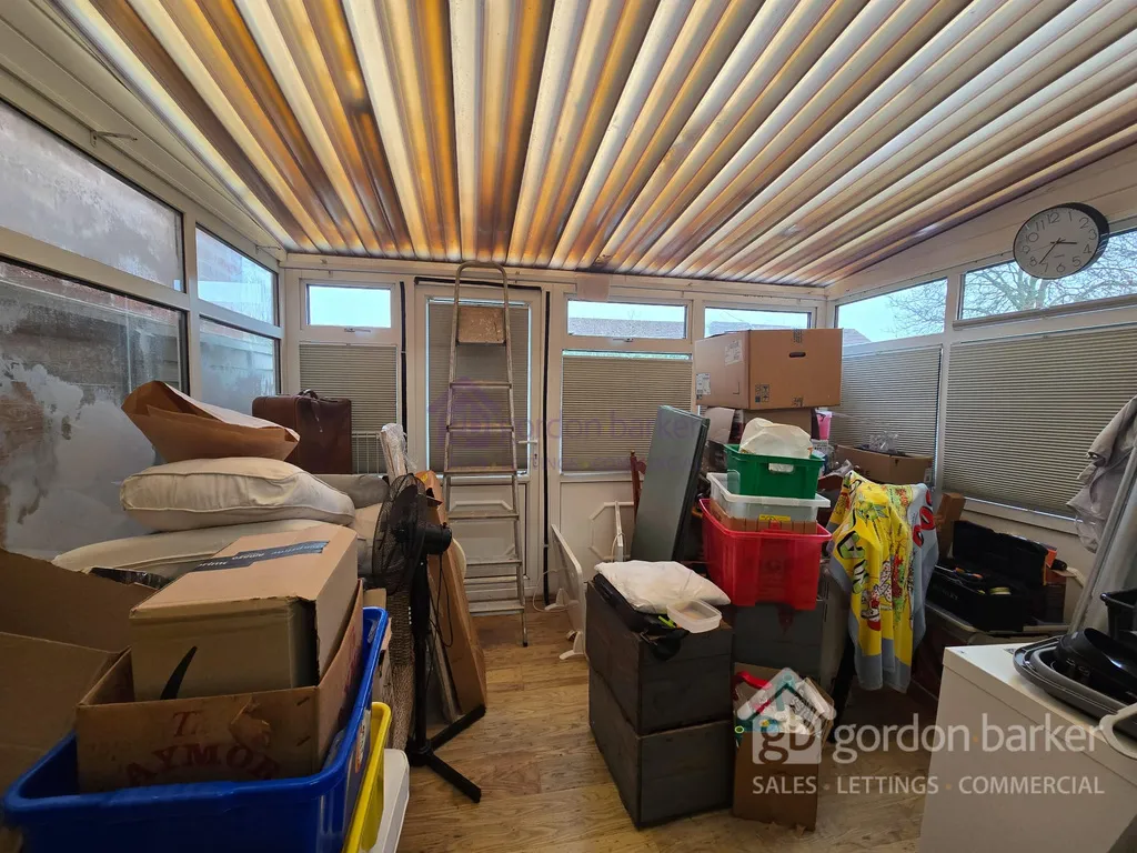 Chesildene Avenue, Throop, Bournemouth, BH8 0DS, photo 5