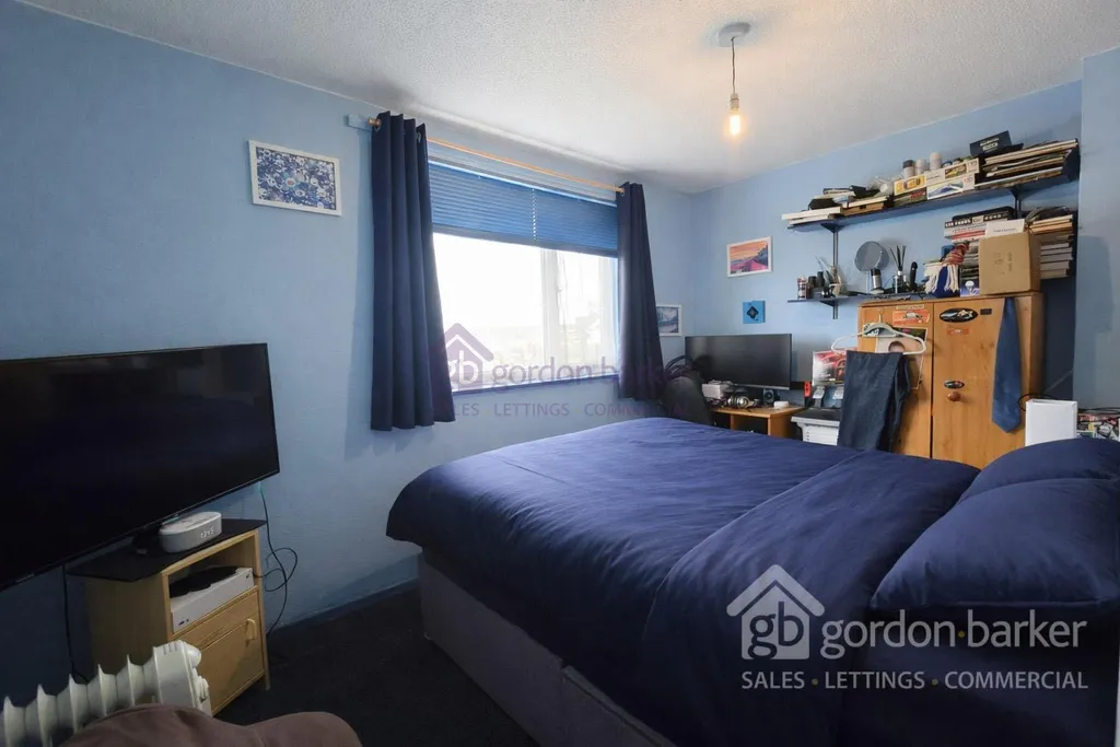 Chesildene Avenue, Throop, Bournemouth, BH8 0DS, photo 6