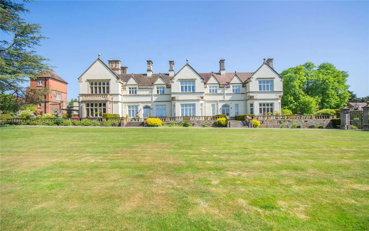 2 bed flat for sale, Main Street, Epperstone, NG14