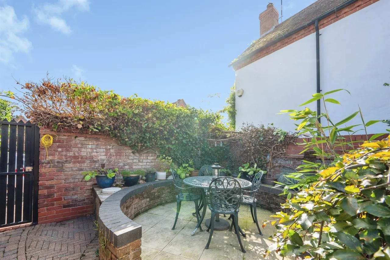 High Street, Henley-In-Arden, B95, photo 20