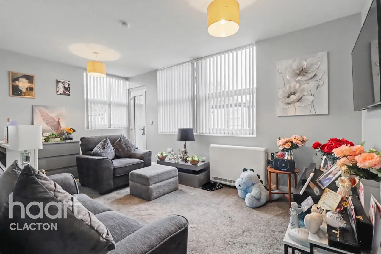 London Road, Clacton-On-Sea, CO16, photo 2