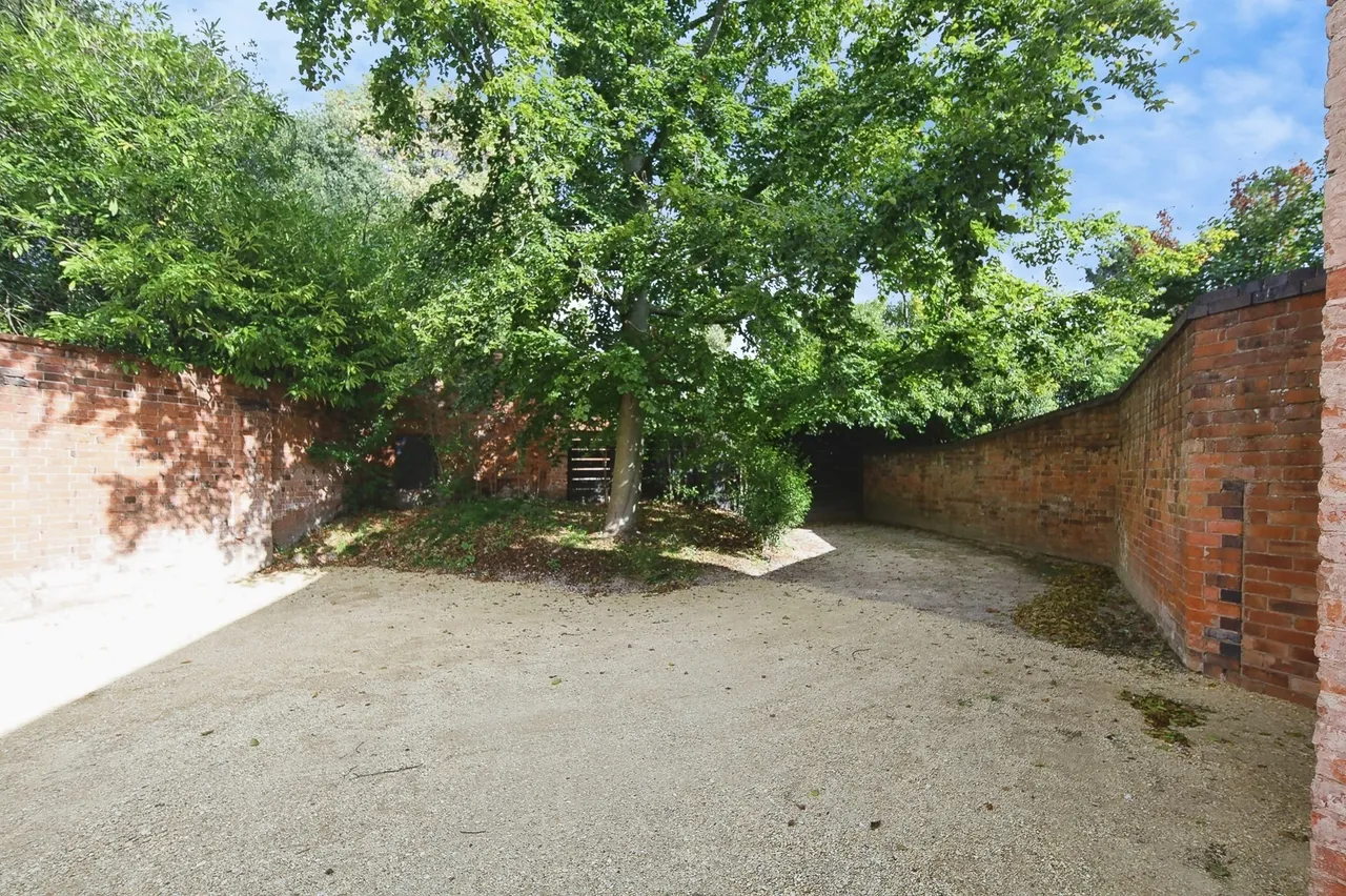 High Street, Coleshill, B46, photo 10