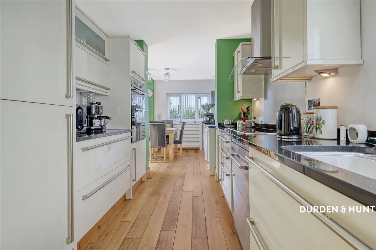 Dunmow Road, Beauchamp Roding, CM5, photo 9