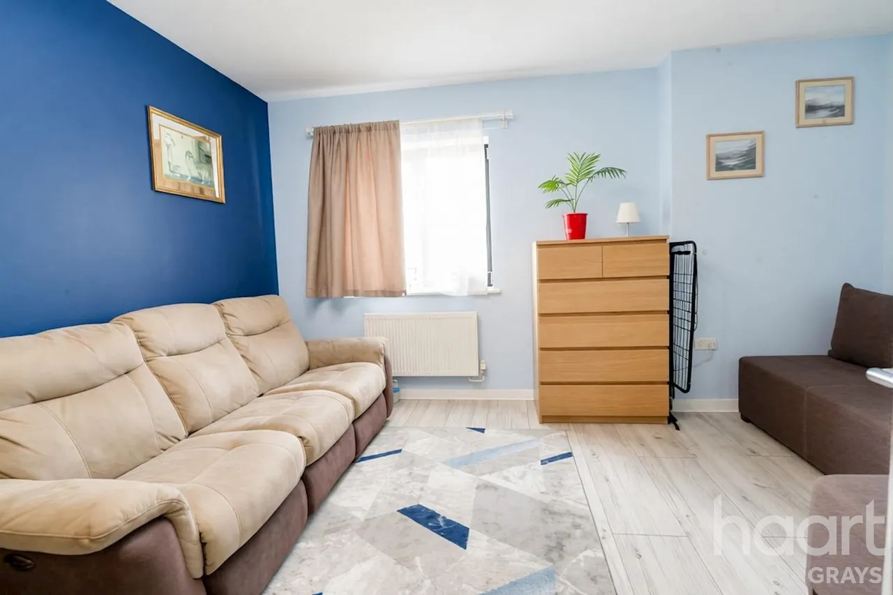 London Road, West Thurrock, RM20, photo 10