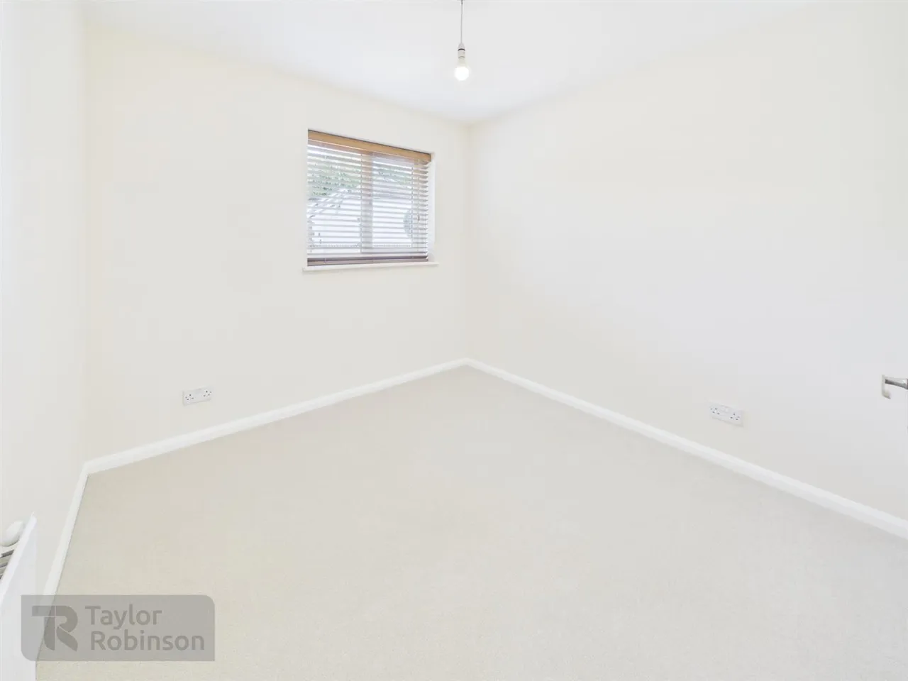 Goddard Close, Maidenbower, RH10, photo 11