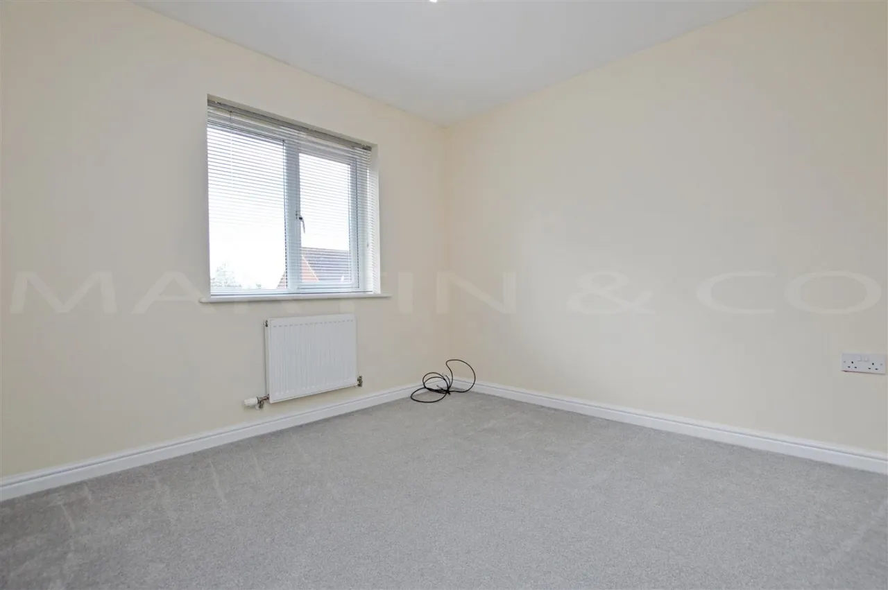 Brambles Close, Minster, ME12, photo 12
