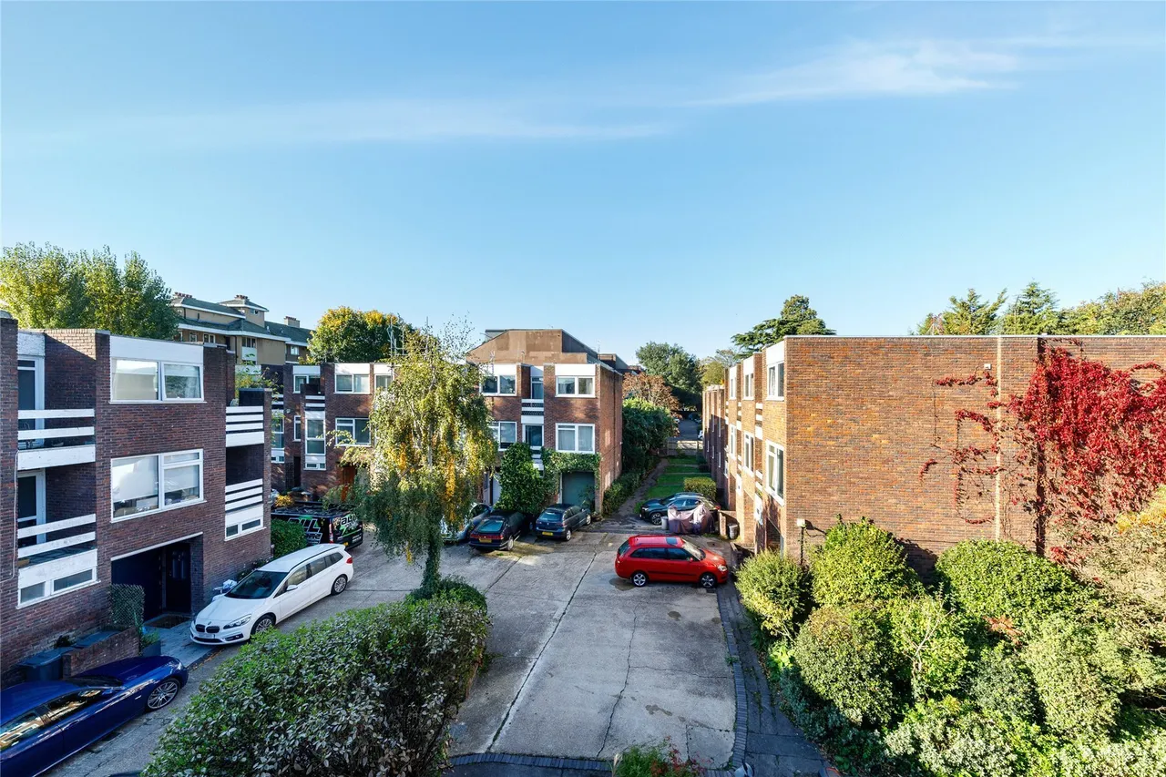 King Charles Walk, Southfields, London, SW19, photo 2