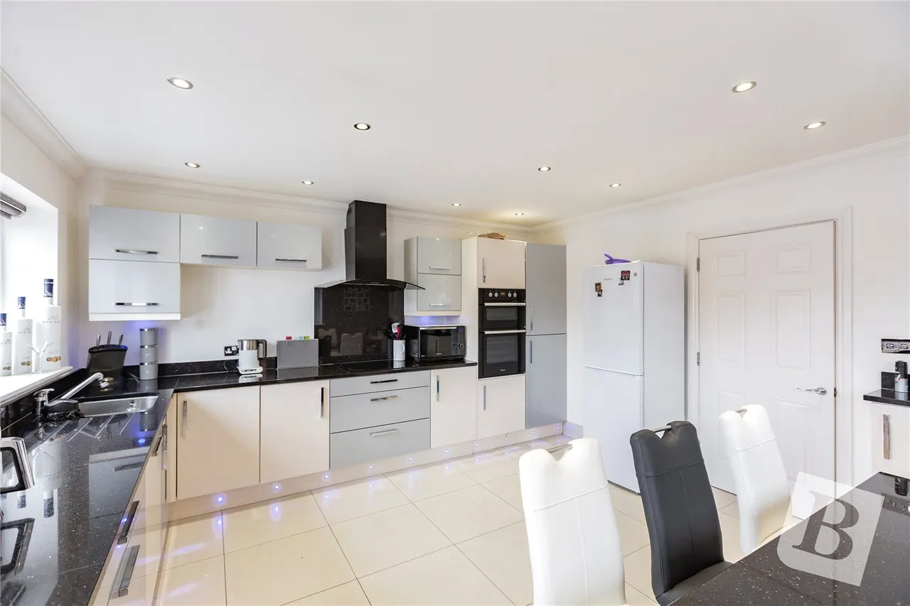 Silver Birch Mews, Upminster, RM14, photo 4