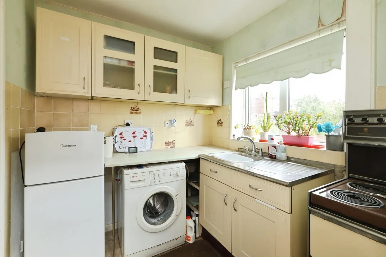 Spruce Avenue, Wickersley, Rotherham, South Yorkshire, S66, photo 12