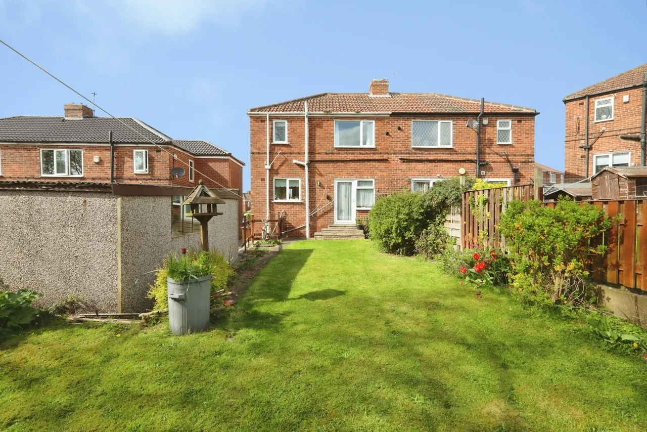 Spruce Avenue, Wickersley, Rotherham, South Yorkshire, S66, photo 4