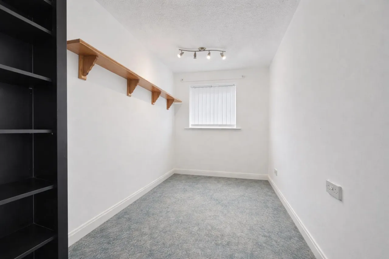 Sandby Court, Chilwell, NG9, photo 5